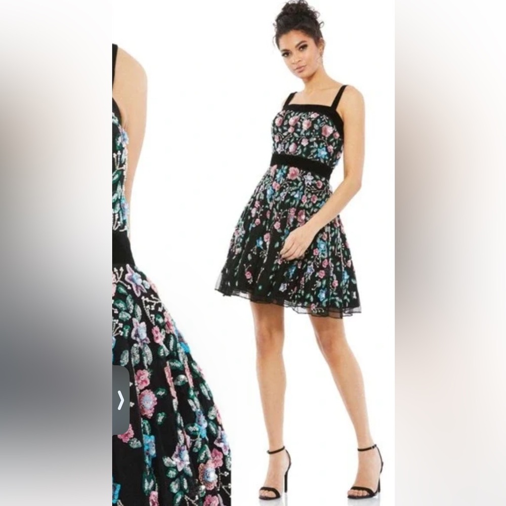 Floral mini Mac Duggal velvet trimmed size 12